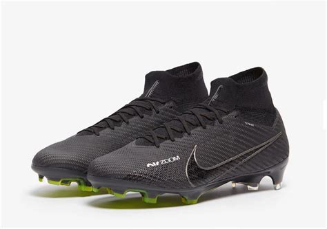 Black Football Boots. Nike NL